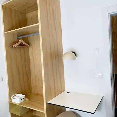 El Santo Hostel Burgo