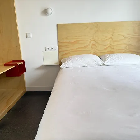 El Santo Hostel *