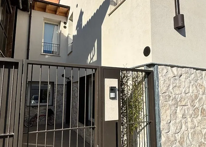 El Santo Hostel Burgo