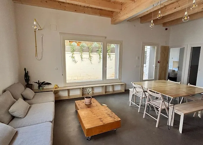 El Santo Hostel Burgo